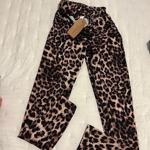 Leopard leggings
